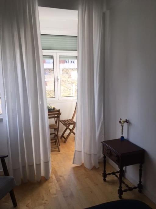 Charming Suite Private Wc & Balcony Lisbon Exterior photo